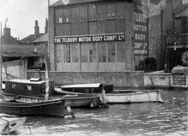 La fábrica West Lodge Tilbury en Lower Mall. Hacia 1905, 1905