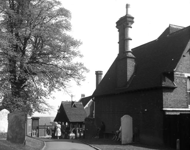 Churchyard and lychgate, St. Mary's Church, Harrow on the Hill, Middlesex, 1956